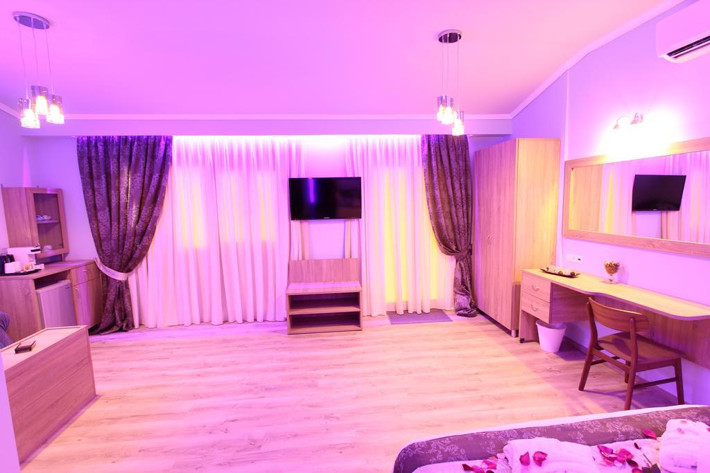 Hotel Mallas Nea Kallikrateia 外观 照片