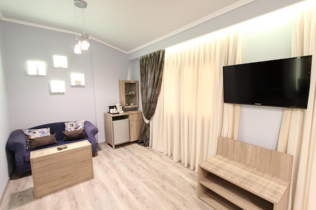 Hotel Mallas Nea Kallikrateia 外观 照片