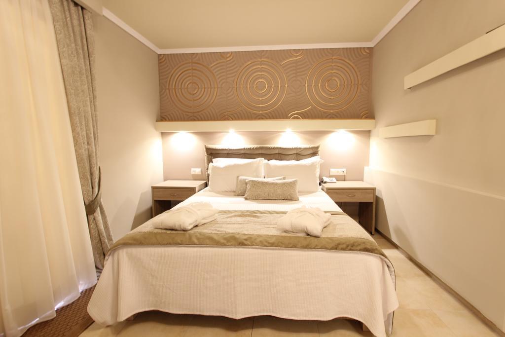 Hotel Mallas Nea Kallikrateia 外观 照片